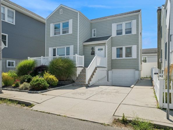 7 Vinton Street, Long Beach NY 11561