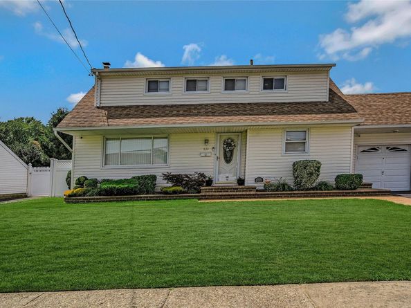 532 Alwick Avenue, West Islip NY 11795