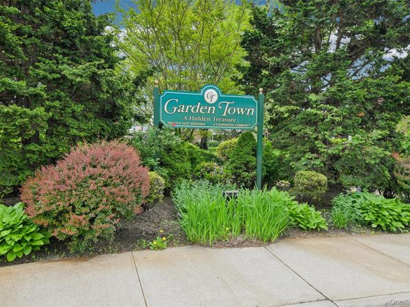 1213 East Broadway B25, Hewlett NY 11557