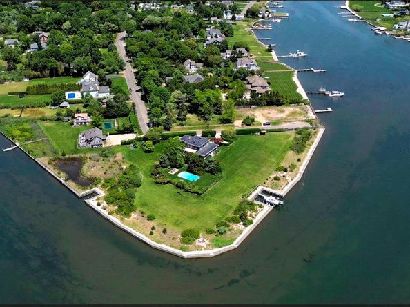 150 Senix Avenue, Center Moriches NY 11934