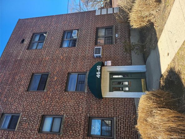 46-40 216 Street 3B, Bayside NY 11361