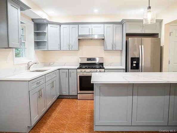 2723 Colden Avenue, Bronx NY 10469