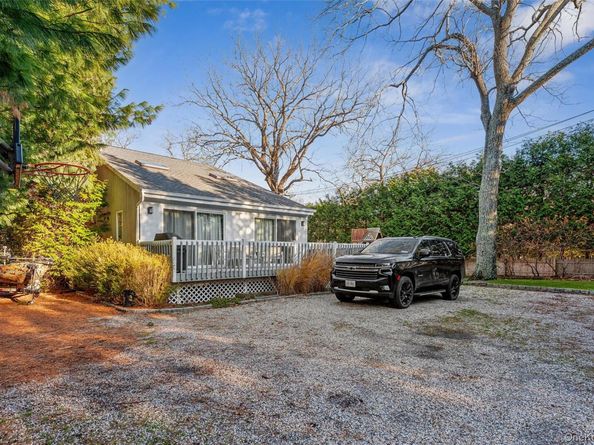 6 Shore Road, Southampton NY 11968