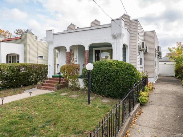 13315 231st Street, Laurelton NY 11413