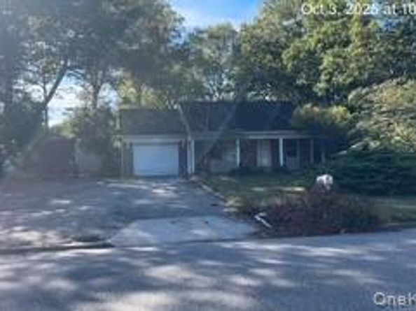 41 Winside Lane, Coram NY 11727