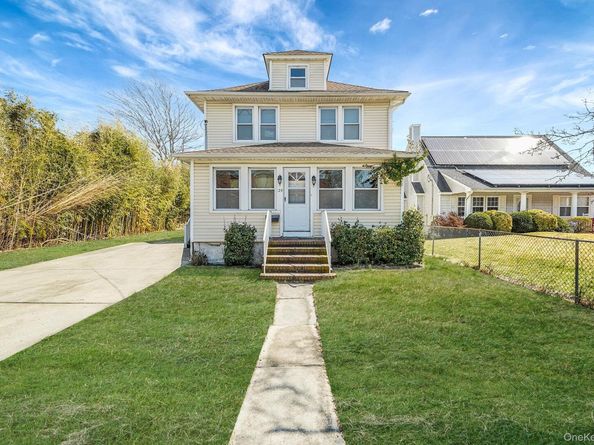 129 Bay Avenue, Patchogue NY 11772