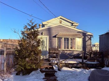 15531 Bayview Avenue