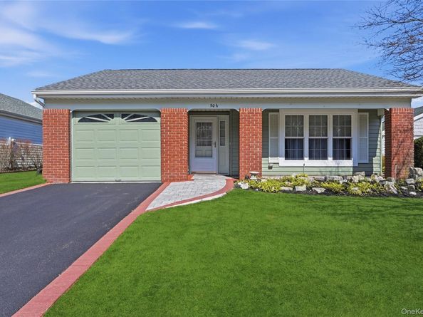 506 Lancaster Court, Ridge NY 11961