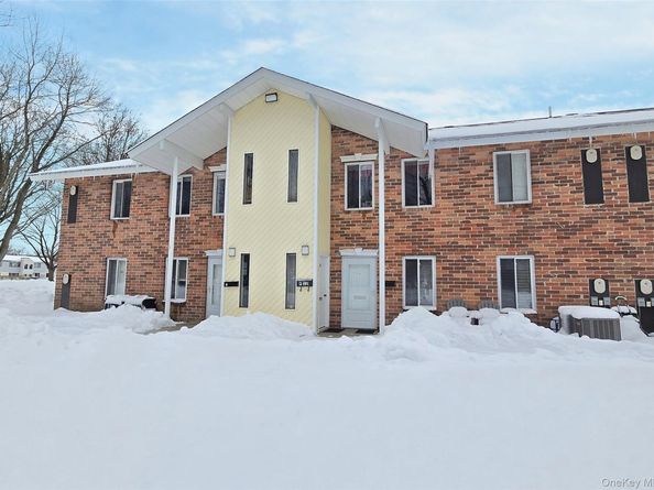 11 Navajo Court 11, Coram NY 11727