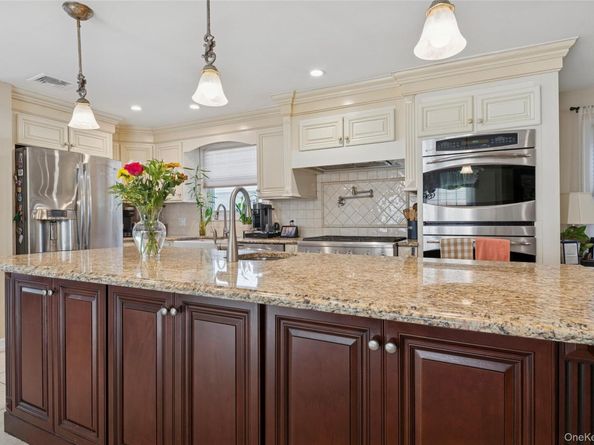 33 beach 221 Street 0, Breezy Point NY 11697