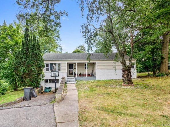 101 Cresthill Road, Yonkers NY 10710