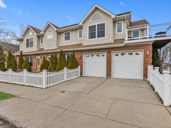 703 Neptune Boulevard, Long Beach NY 11561