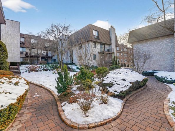 89 N Broadway 213, White Plains NY 10603