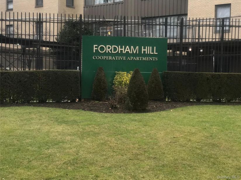 8 Fordham Hill Oval 6B, Bronx NY 10468