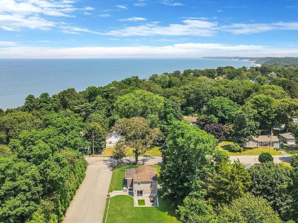 25 Cherry Lane, Wading River NY 11792