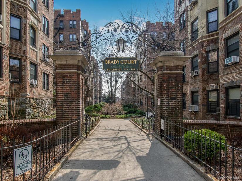 764 Brady Avenue 131, Bronx NY 10462