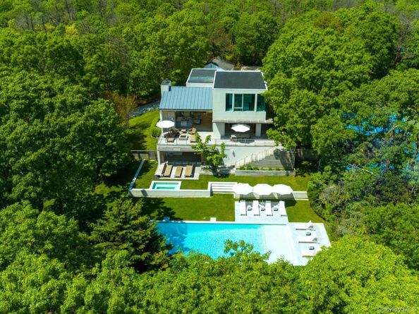 94 Tanager Lane, Water Mill NY 11976