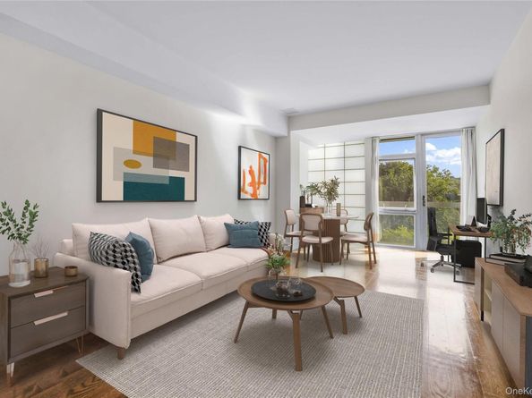 21-24 30 Avenue 3E, Astoria NY 11102