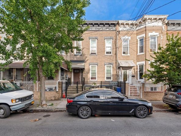 285 Lincoln Avenue, Brooklyn NY 11208