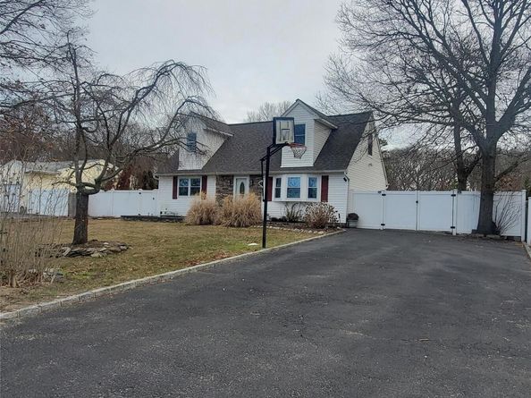 117 N Coleman Road, Centereach NY 11720