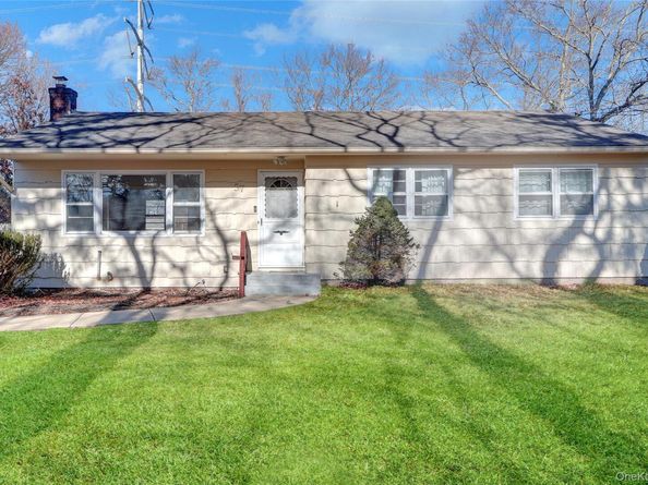 57 Middle Island Road, Medford NY 11763