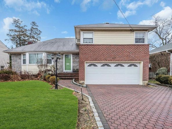 477 De Mott Avenue, North Baldwin NY 11510