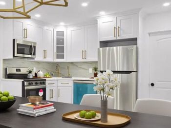 4518 Richardson Avenue