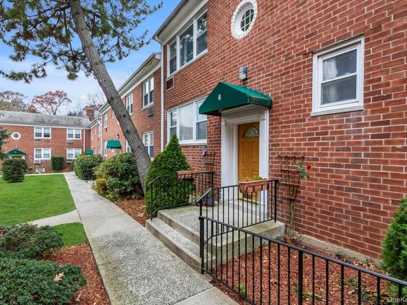 643 Pelham Road 6D, New Rochelle NY 10805