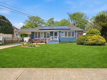 23 Glenwood Lane