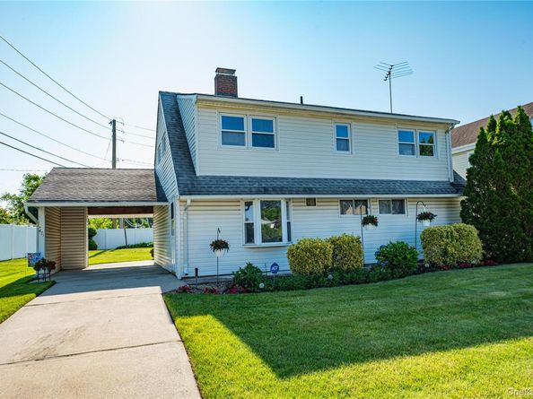 471 Division Avenue, Hicksville NY 11801
