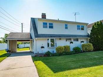 471 Division Avenue