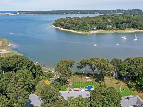 88 Dyke Road, Setauket NY 11733