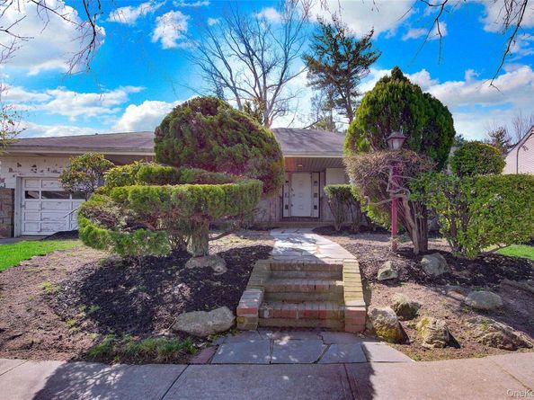 197 Delaware Avenue, Freeport NY 11520