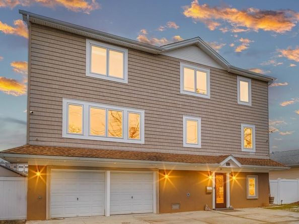 615 Pearl Street, Oceanside NY 11572