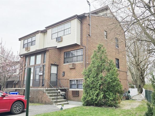 120-16 Cove Court 87A, College Point NY 11356