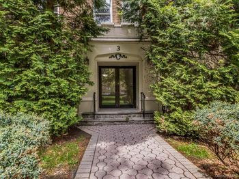 472 Gramatan Avenue