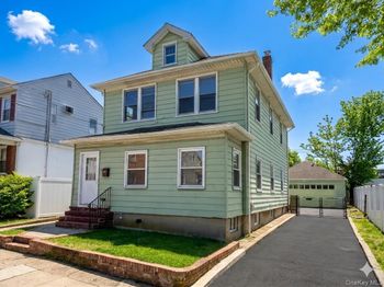 4 Davis Avenue