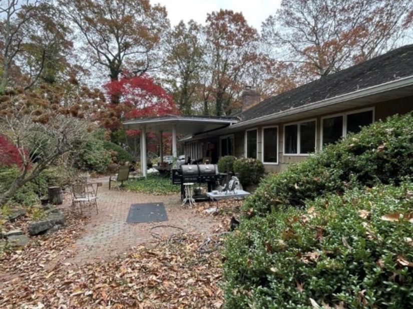 12 Talisman Drive, Dix Hills NY 11746