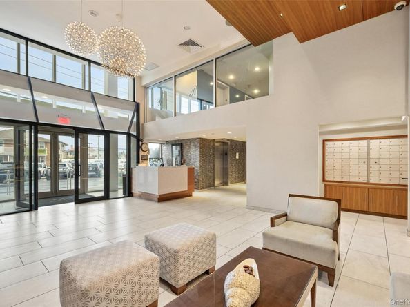170 W Broadway 4I, Long Beach NY 11561