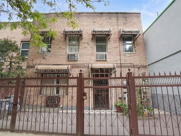 1062 Woodycrest Avenue, Bronx NY 10452