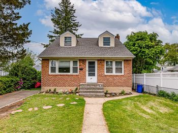 31 Locust Street