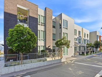 10 Kennedy Place