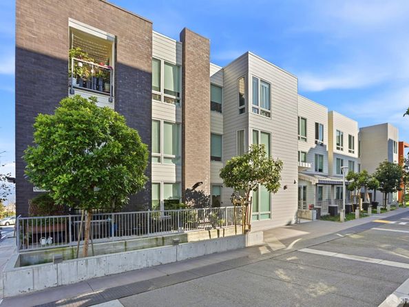 10 Kennedy Place 201, San Francisco CA 94124