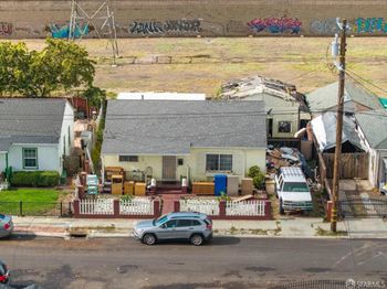 435 Worth Street