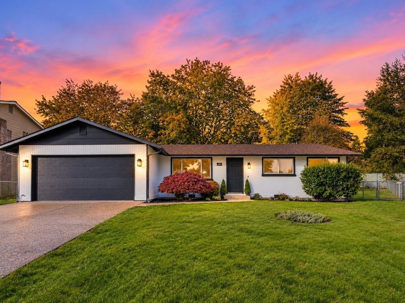 4907 239th Street SE, Woodinville WA 98072