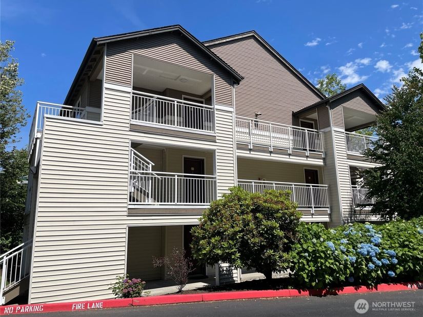 12303 Harbour Pointe Boulevard CC202, Mukilteo WA 98275