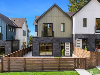 18607 104th Avenue NE