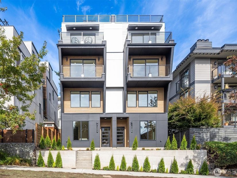 506 Ward Street A, Seattle WA 98109
