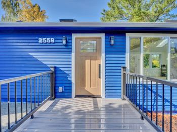 2559 NE 98th Street