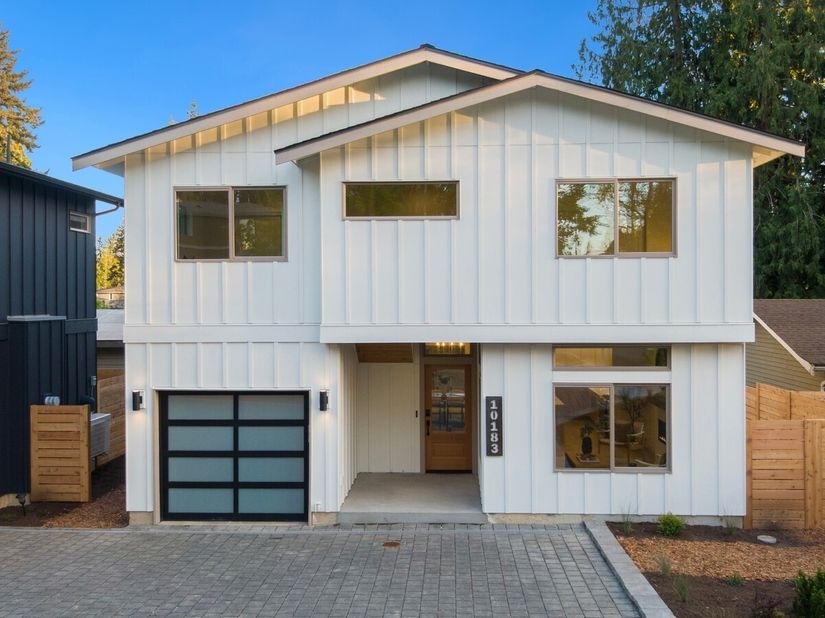 10183 NE 112th Place, Kirkland WA 98033